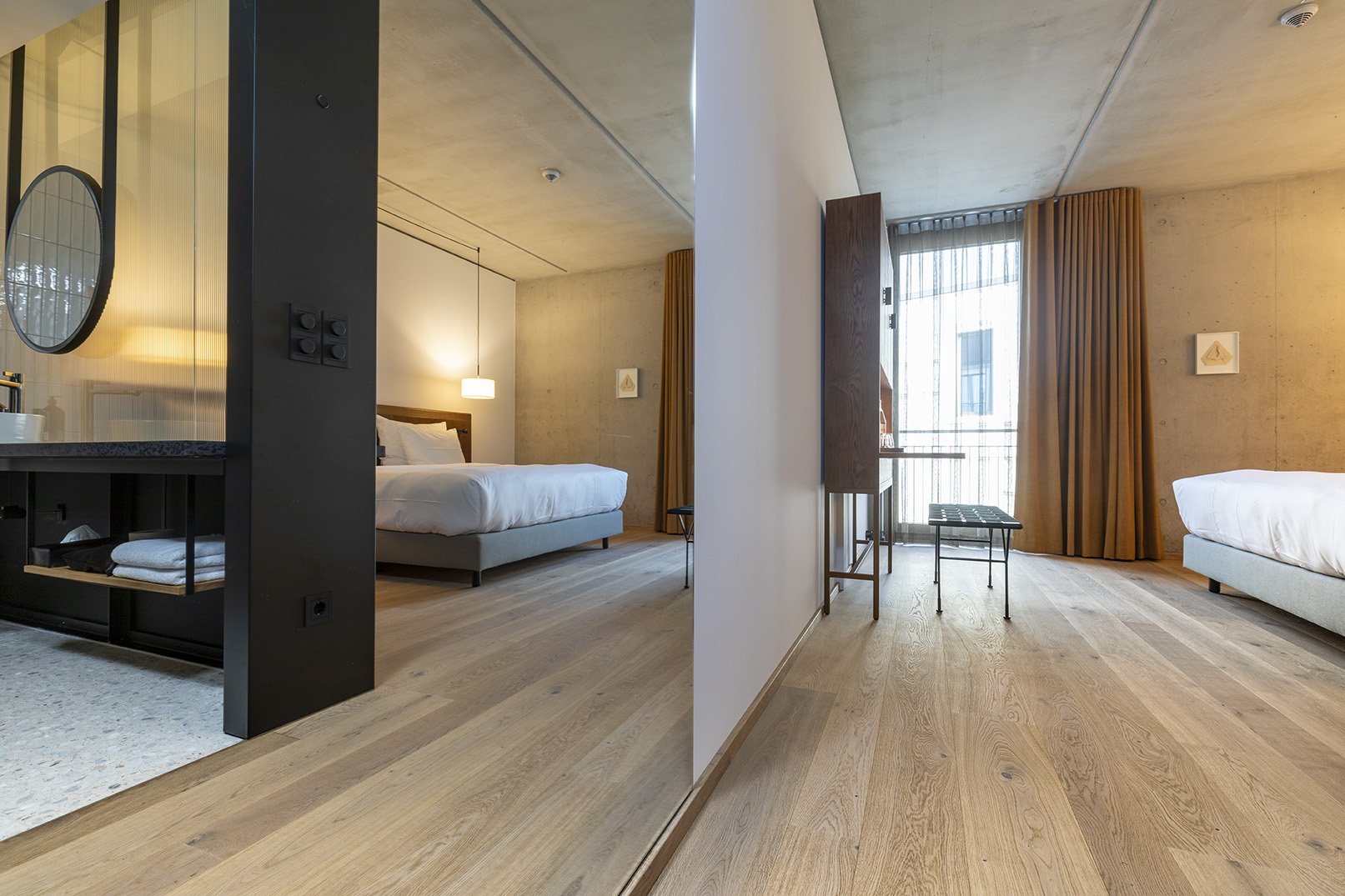 TRAPA Plank Rovere Canneto nodoso spazzolato Livorno – Hotel Karl August, DE