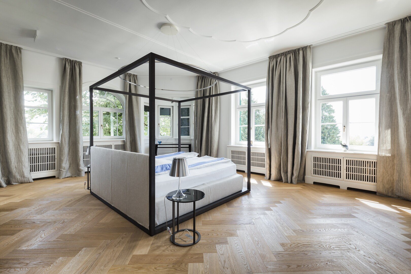 TRAPA Spina Spigolo Rovere naturelle spazzolato Cortina – casa privata, AT