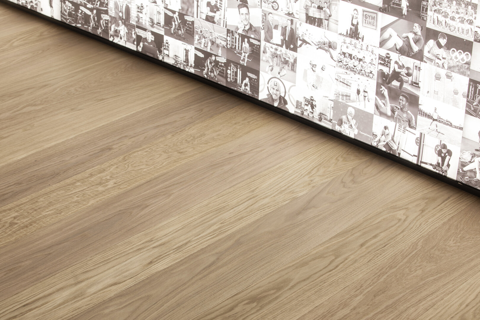 TRAPA Plank floor - mixed width
Oak placid brushed Carezza