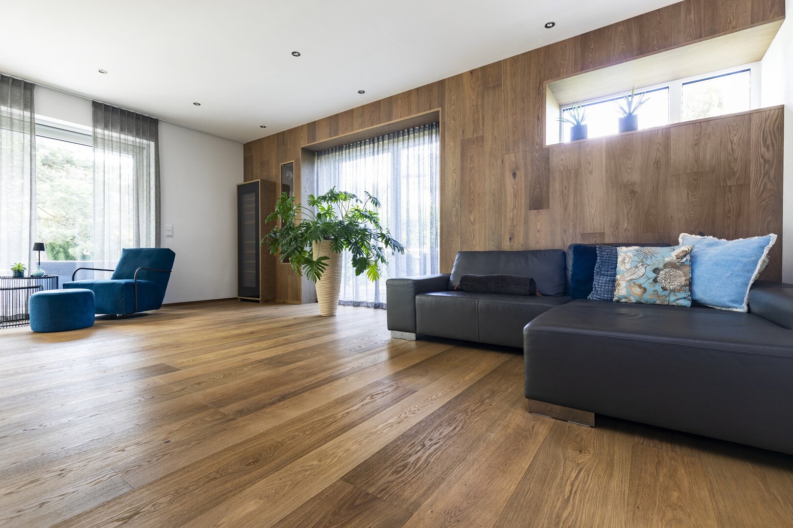 TRAPA Dielenboden Moohreiche astig gebürstet Ancona - Privathaus, AT