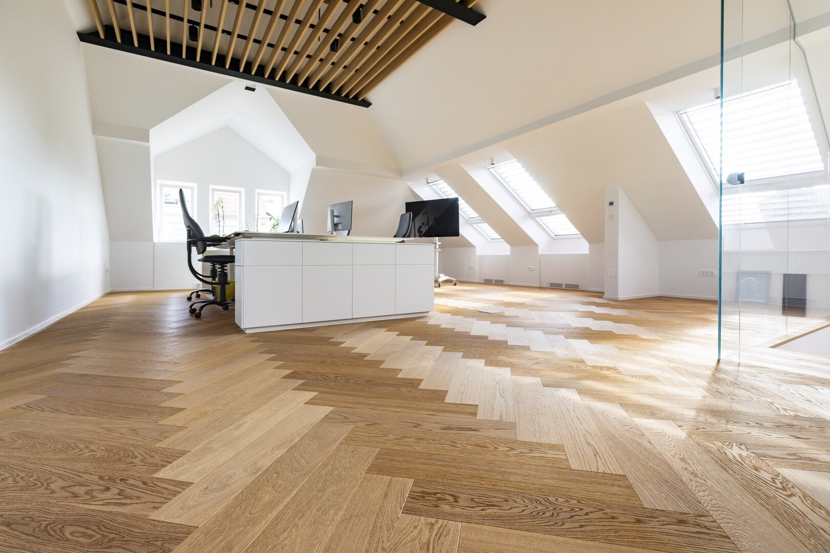 TRAPA Spina Spigolo Rovere naturelle spazzolato Lugano – Sokpro d.o.o., SL