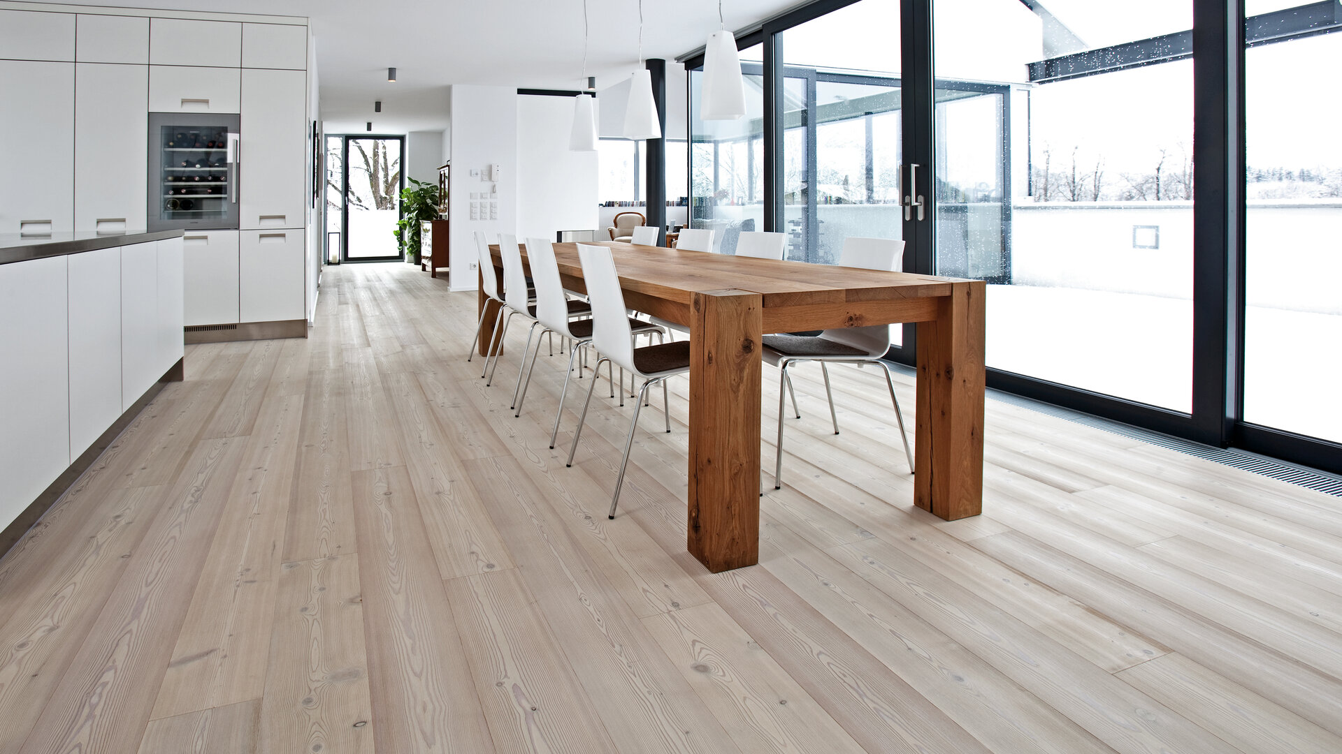 TRAPA Plank floor 
Larch knotty brushed Bregenz